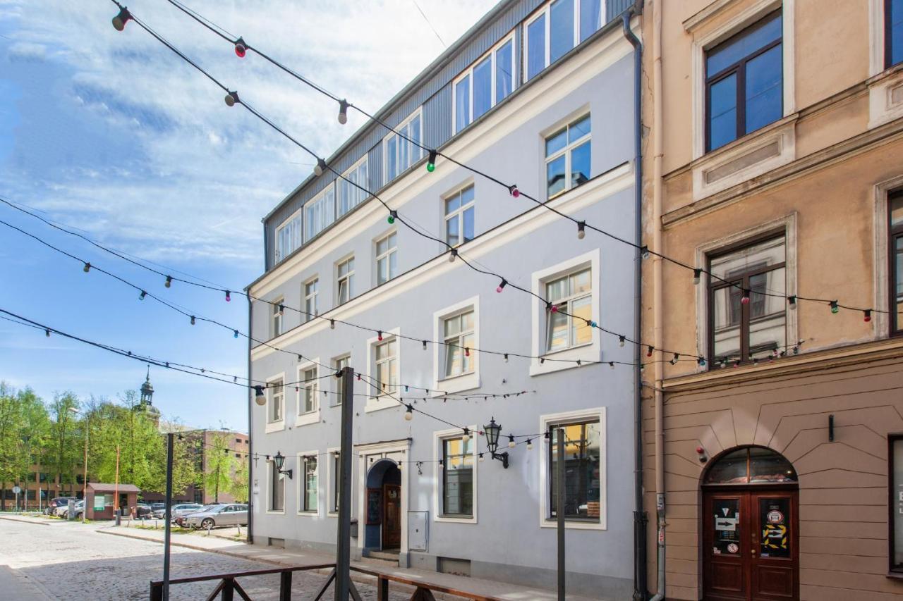 Historic Apartment With Wooden Floors In The Hearth Of Old-Town Riga Exterior foto