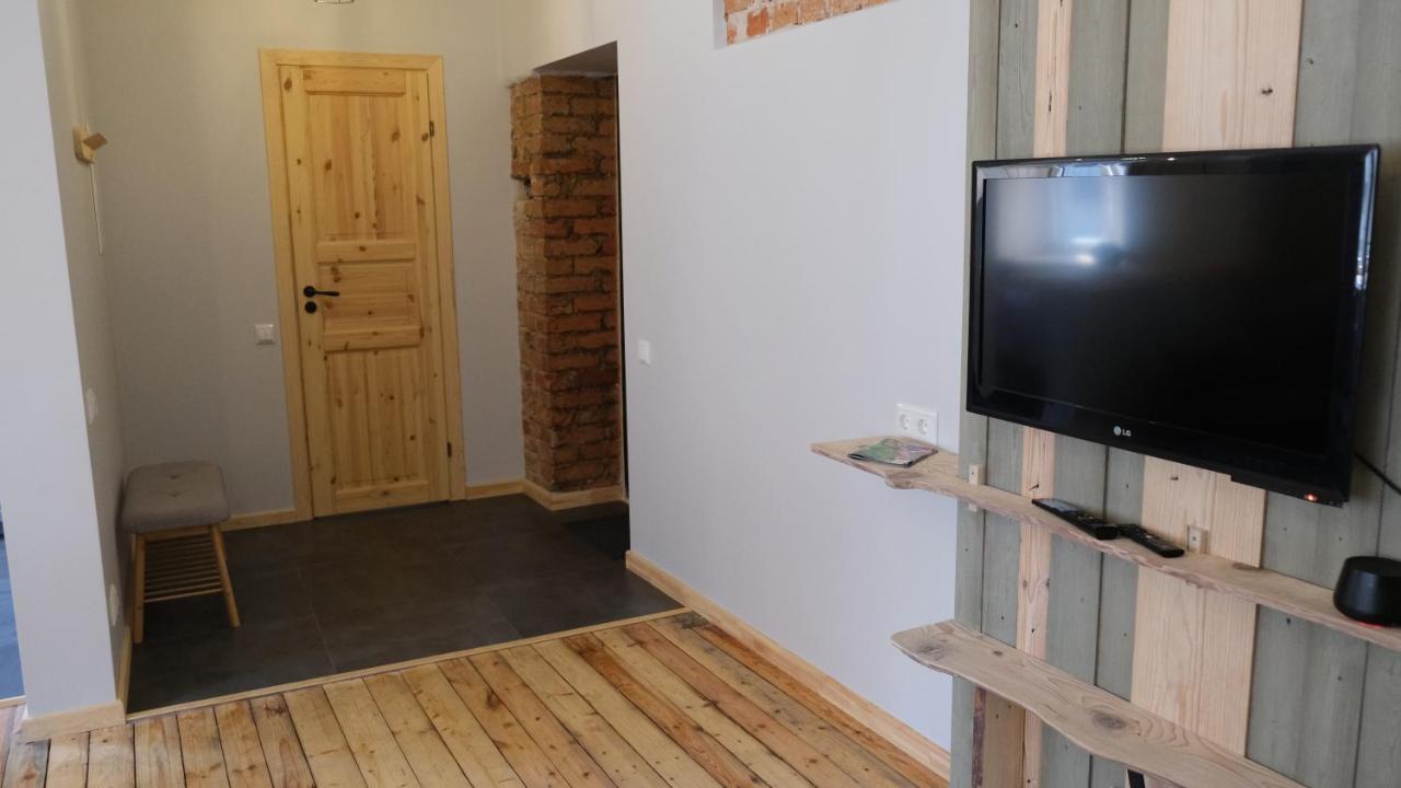 Historic Apartment With Wooden Floors In The Hearth Of Old-Town Riga Exterior foto