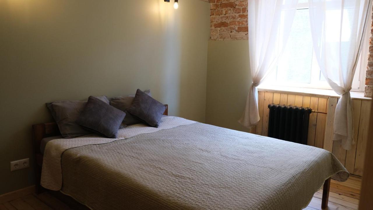 Historic Apartment With Wooden Floors In The Hearth Of Old-Town Riga Exterior foto