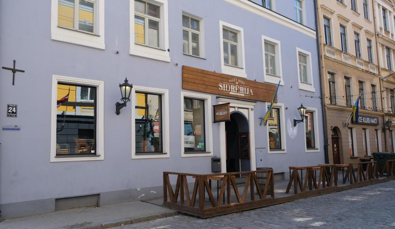 Historic Apartment With Wooden Floors In The Hearth Of Old-Town Riga Exterior foto